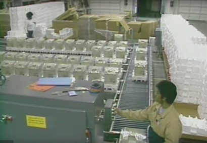 Apple Had A Factory In The US Once, Here’s How It Looked Apple Had A Factory In The US Once, Here’s How It Looked